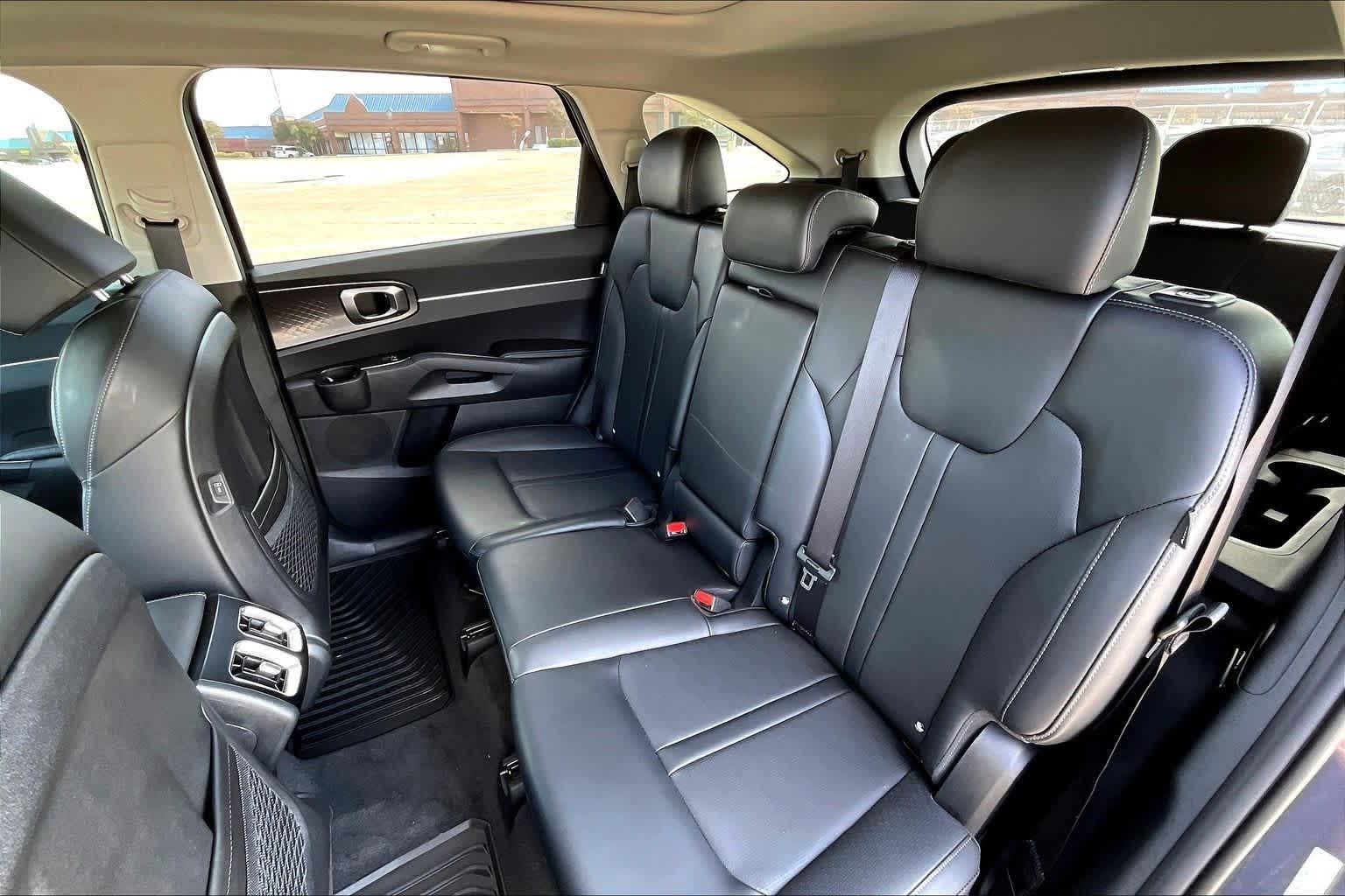 Thumbnail: 2025 Kia Sorento - 28