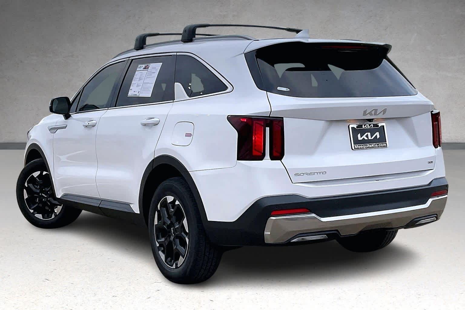Thumbnail: 2024 Kia Sorento - 4