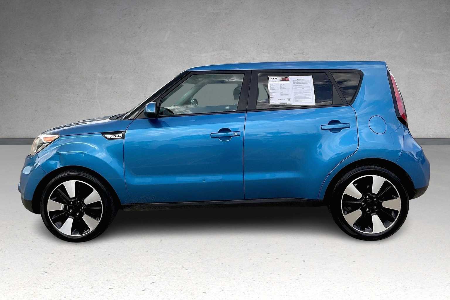 Thumbnail: 2017 Kia Soul - 3