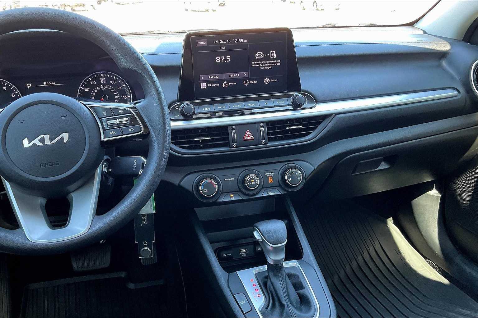 Thumbnail: 2023 Kia Forte - 14