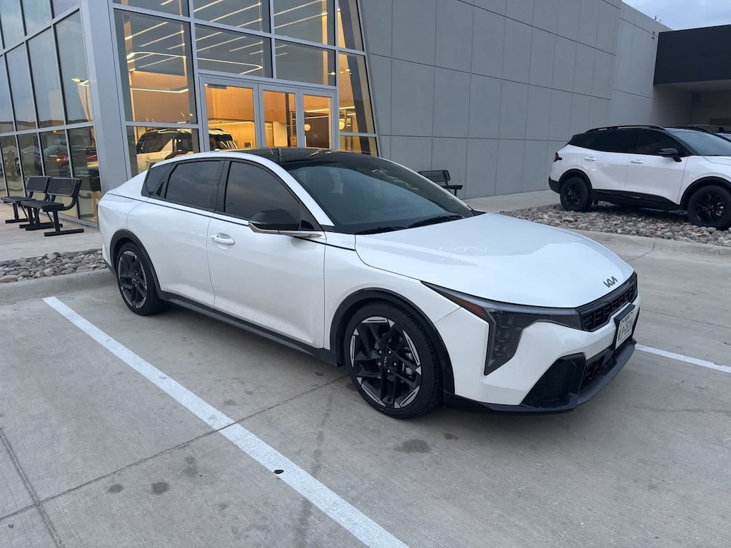 Certified 2025 Kia K4 GT-Line Sedan