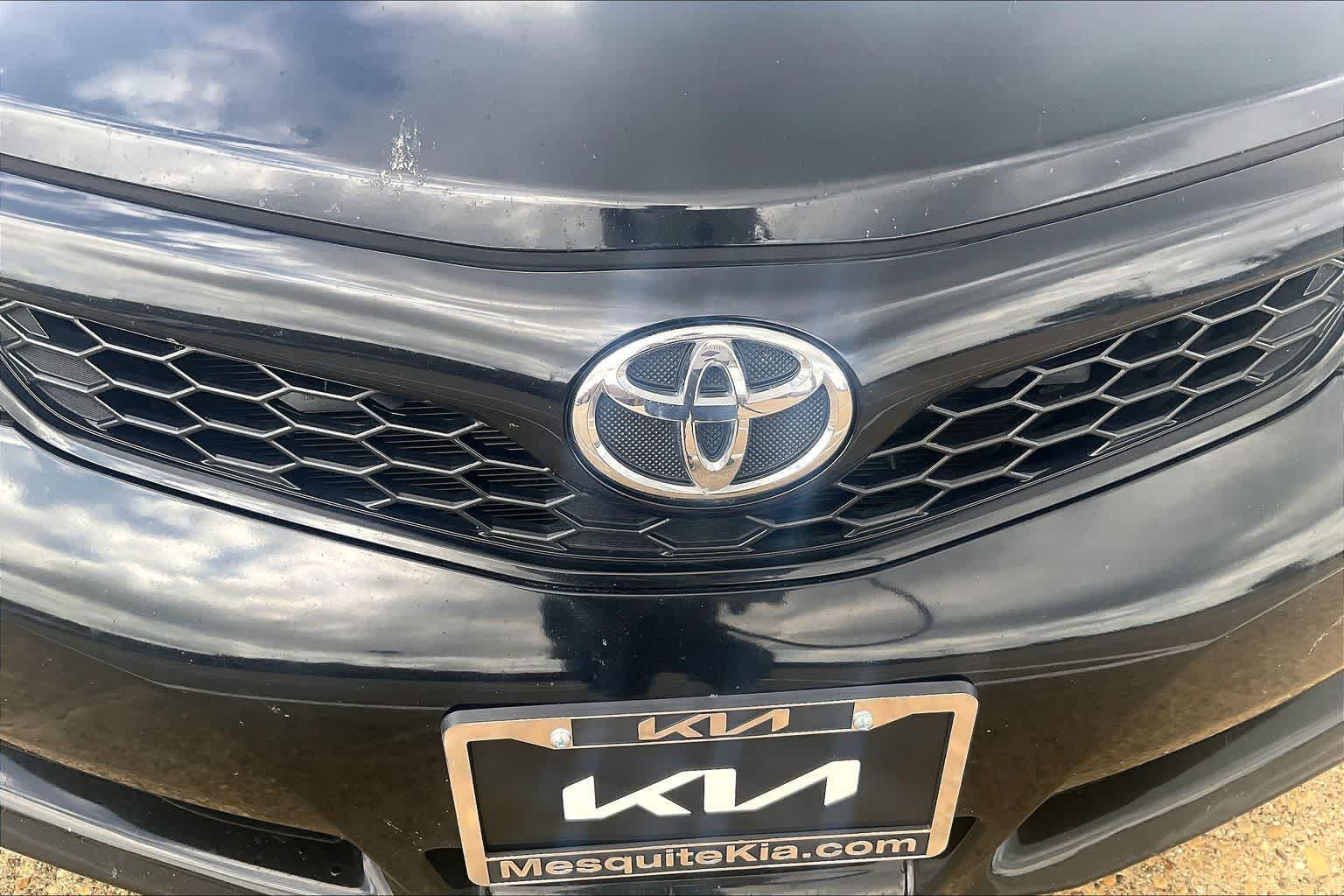 Thumbnail: 2014 Toyota Camry - 30