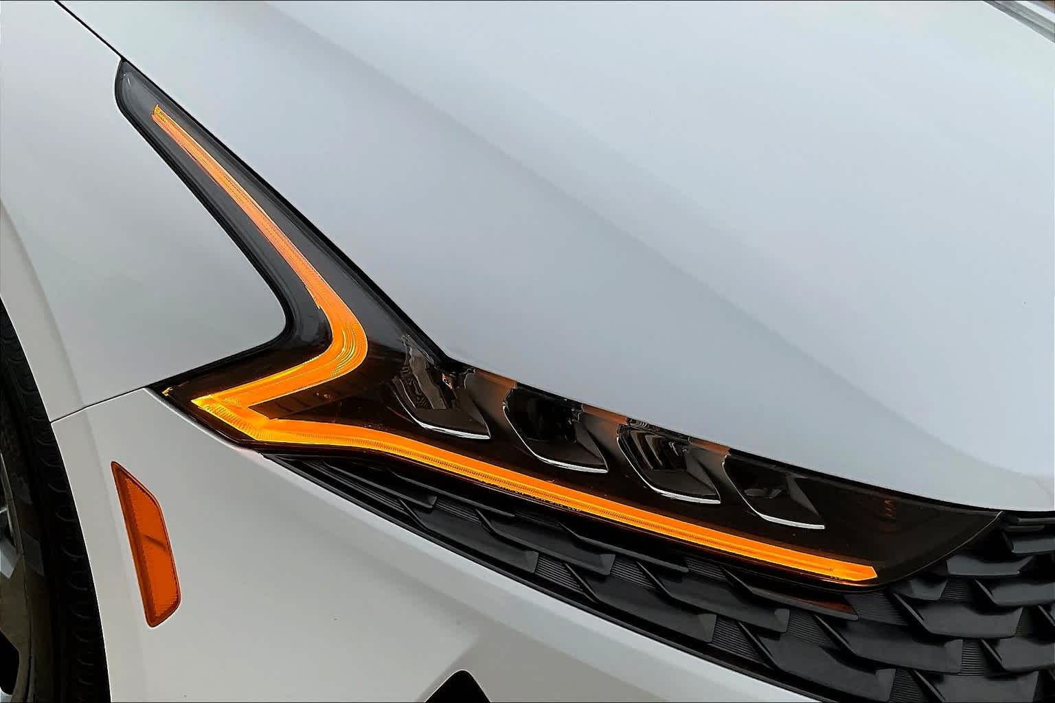 Thumbnail: 2022 Kia K5 - 29