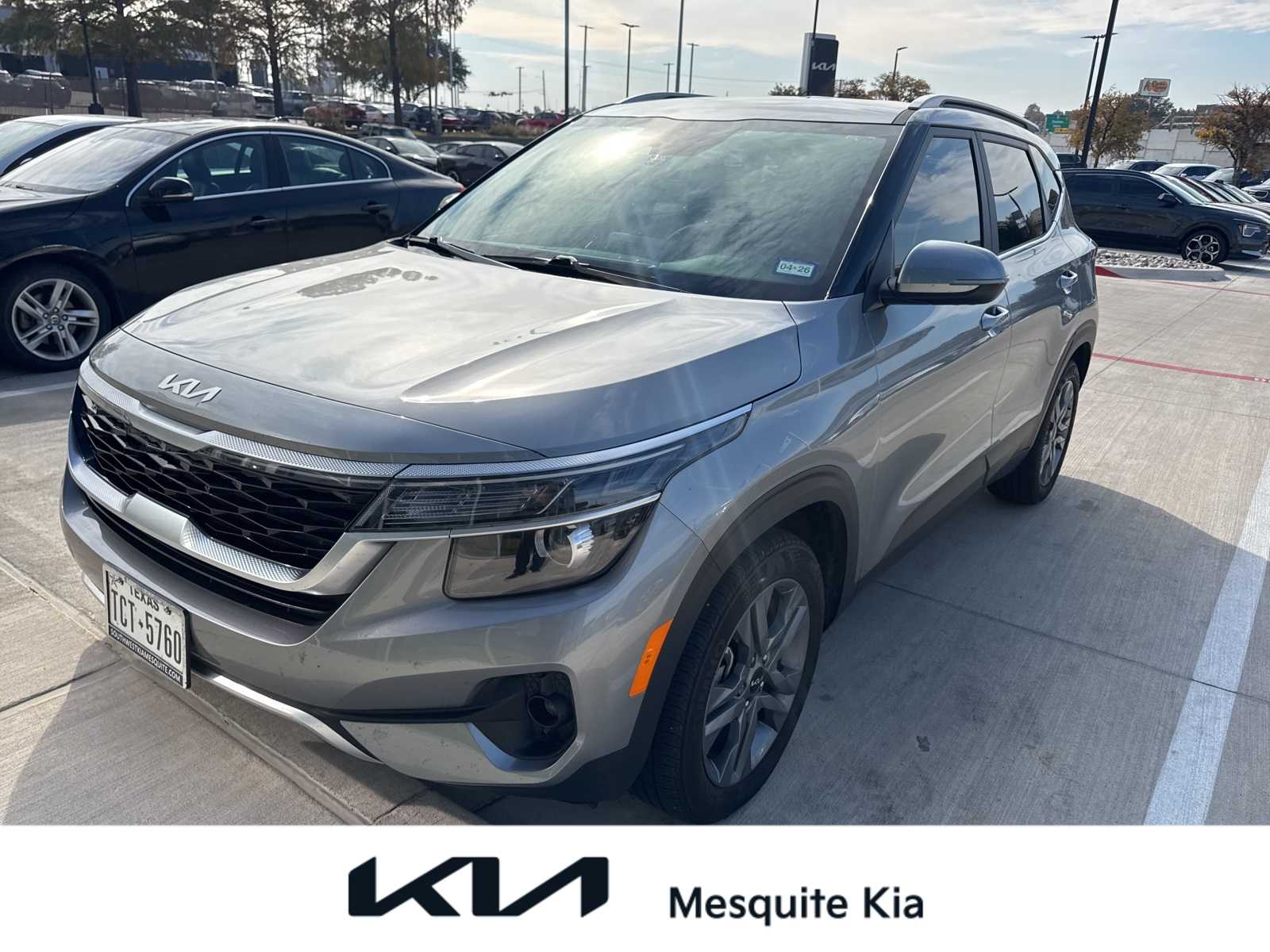 Thumbnail: 2023 Kia Seltos - 1