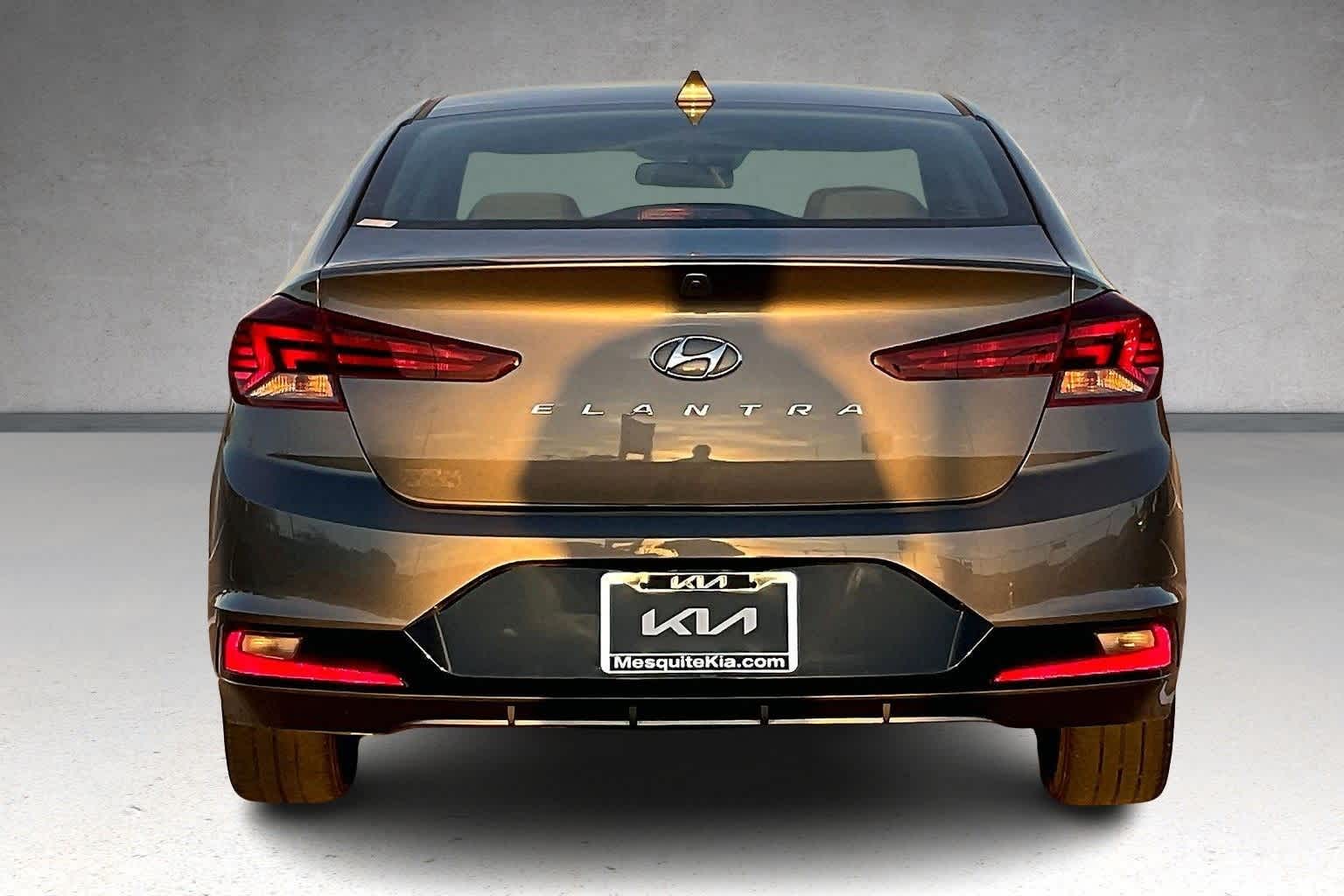 Thumbnail: 2019 Hyundai Elantra - 5