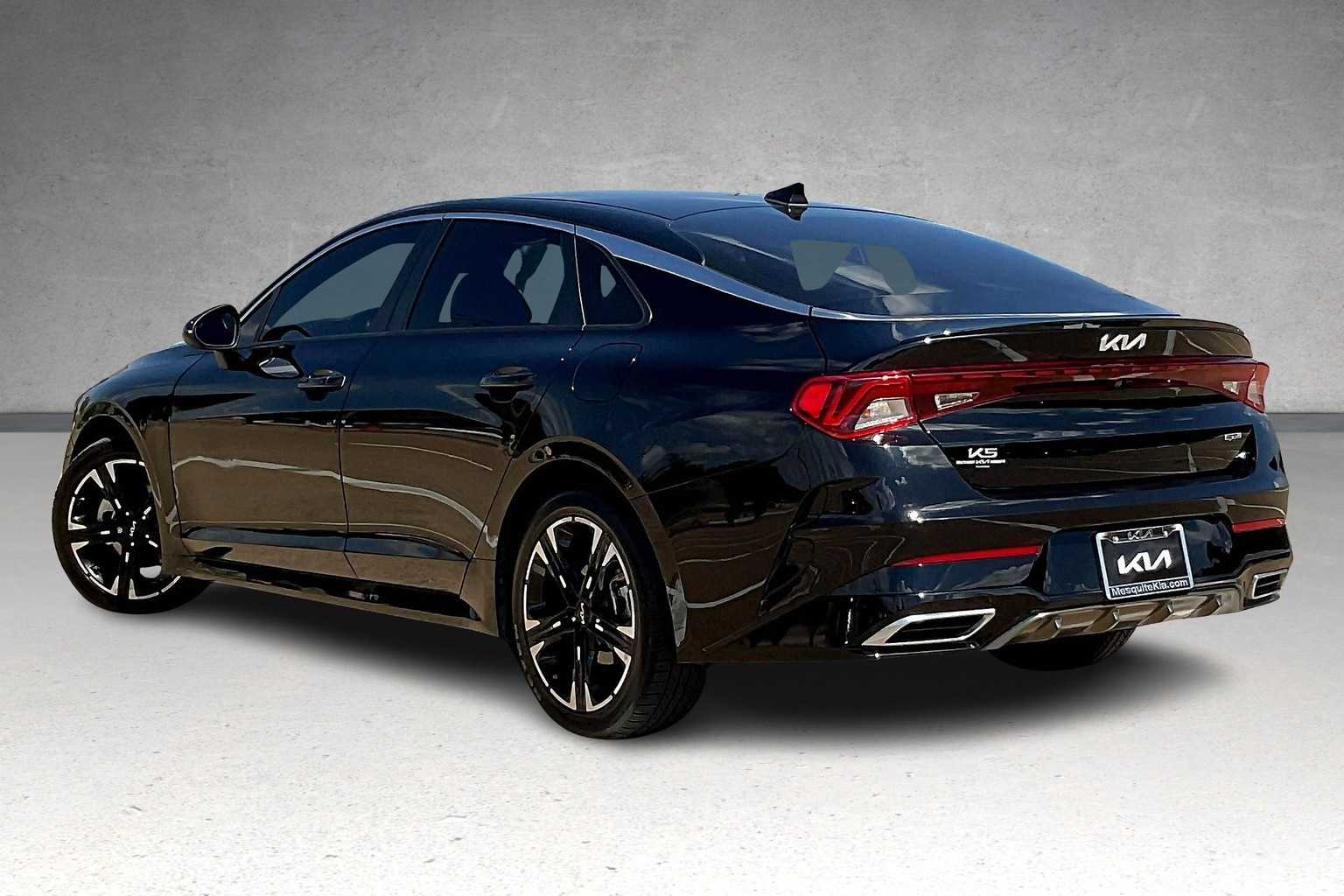 Thumbnail: 2023 Kia K5 - 4