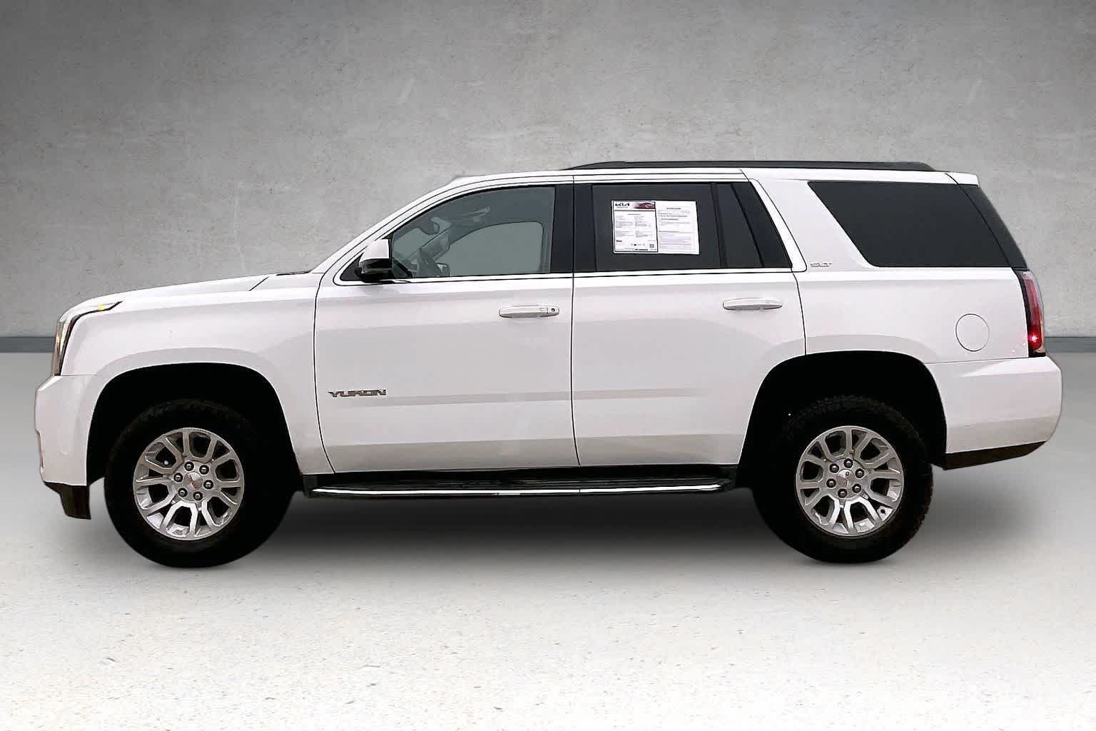 Thumbnail: 2017 GMC Yukon - 3