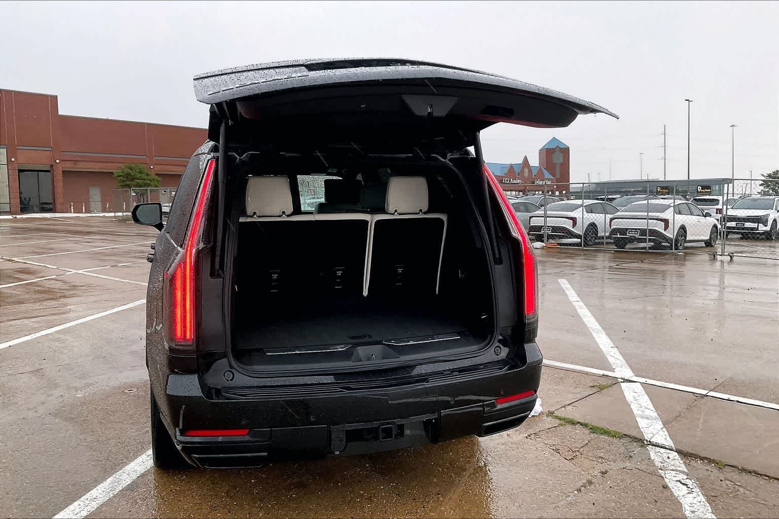 Thumbnail: 2025 Cadillac Escalade - 18