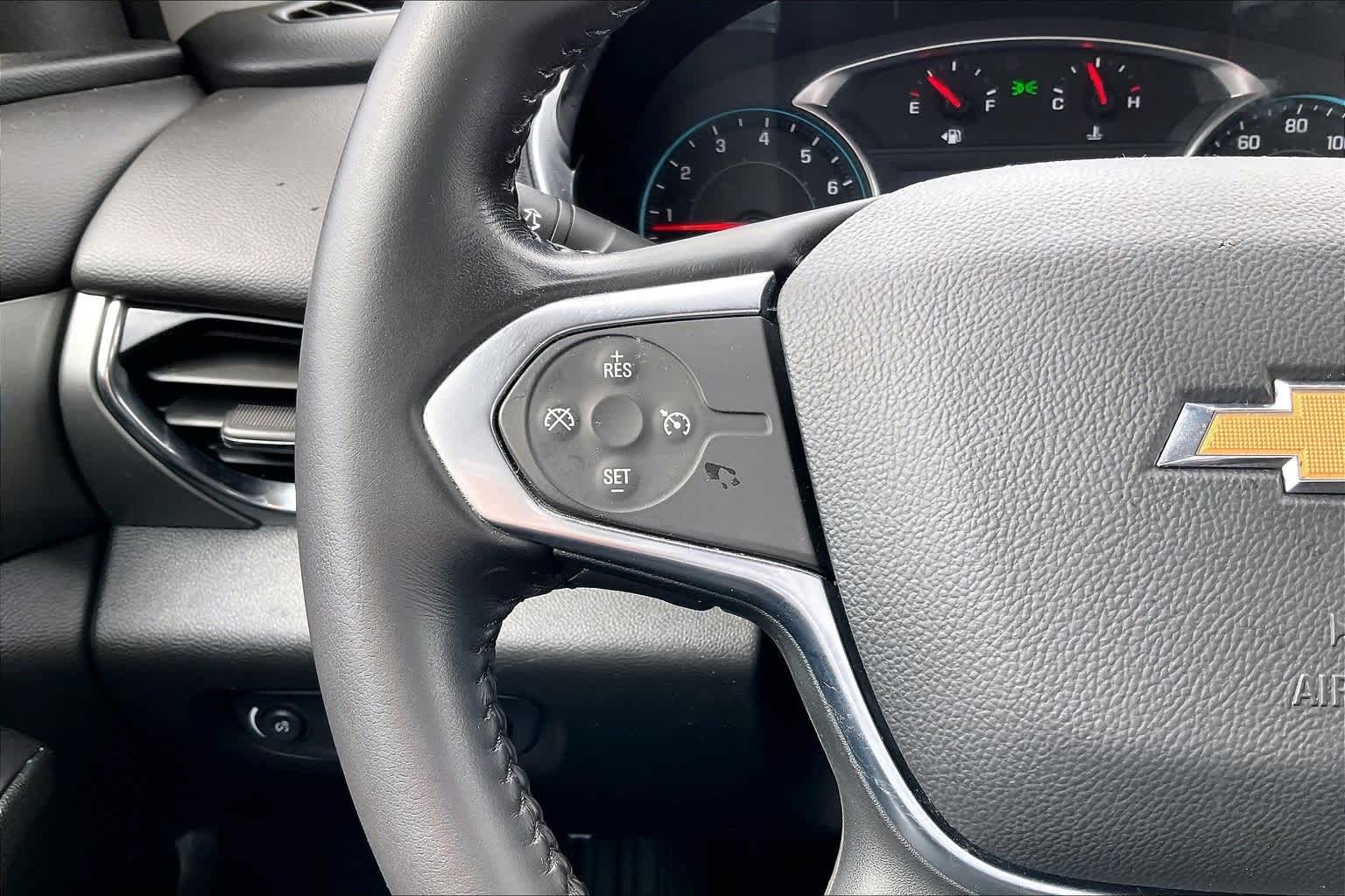 Thumbnail: 2020 Chevrolet Traverse - 24