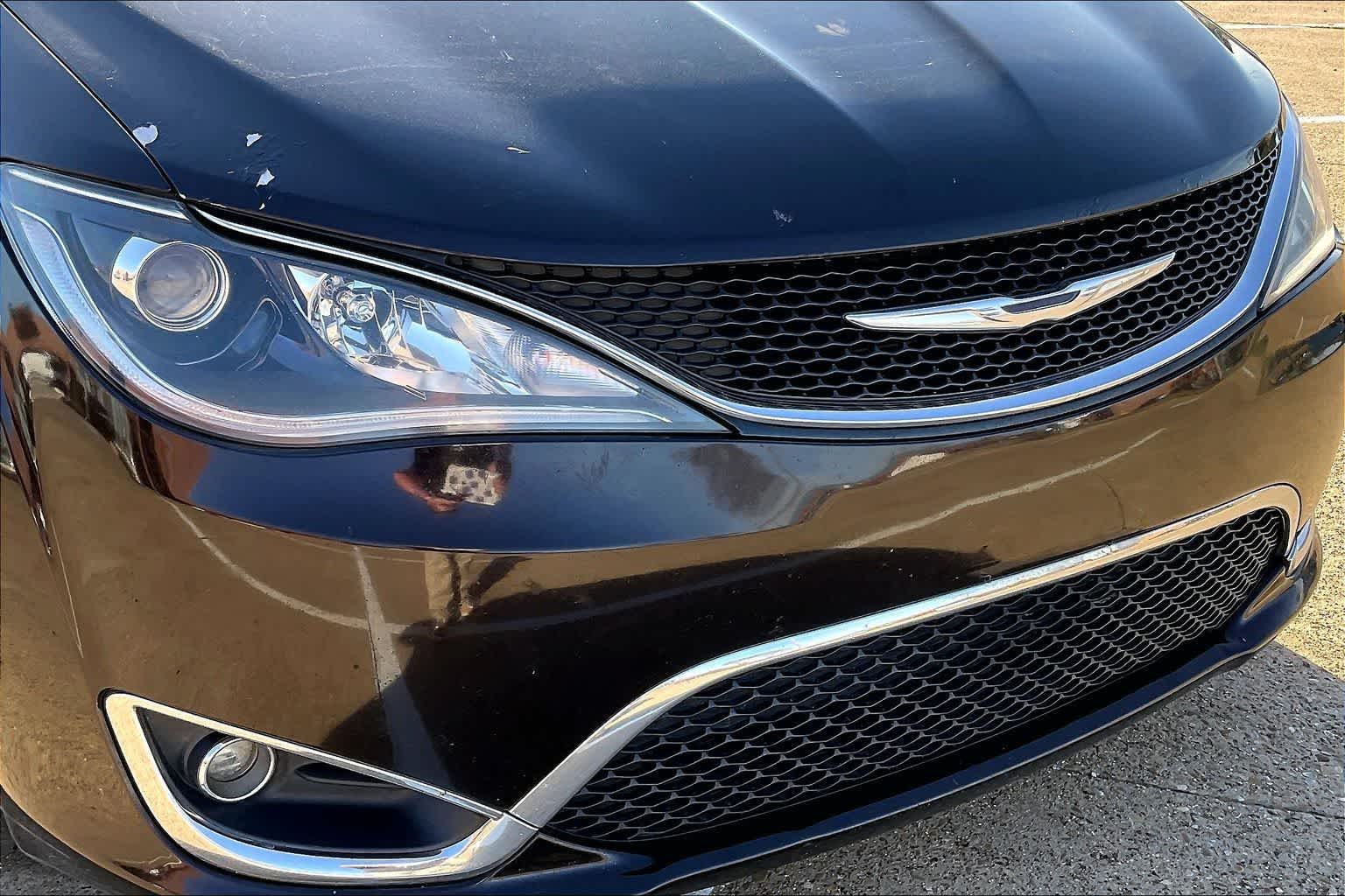 Thumbnail: 2017 Chrysler Pacifica - 33