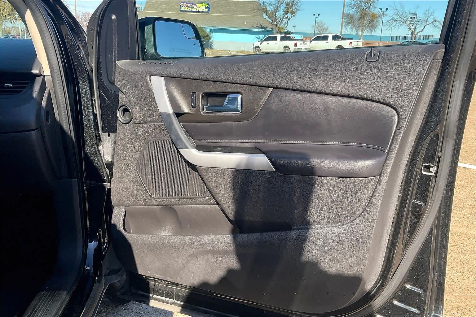 Thumbnail: 2014 Ford Edge - 26