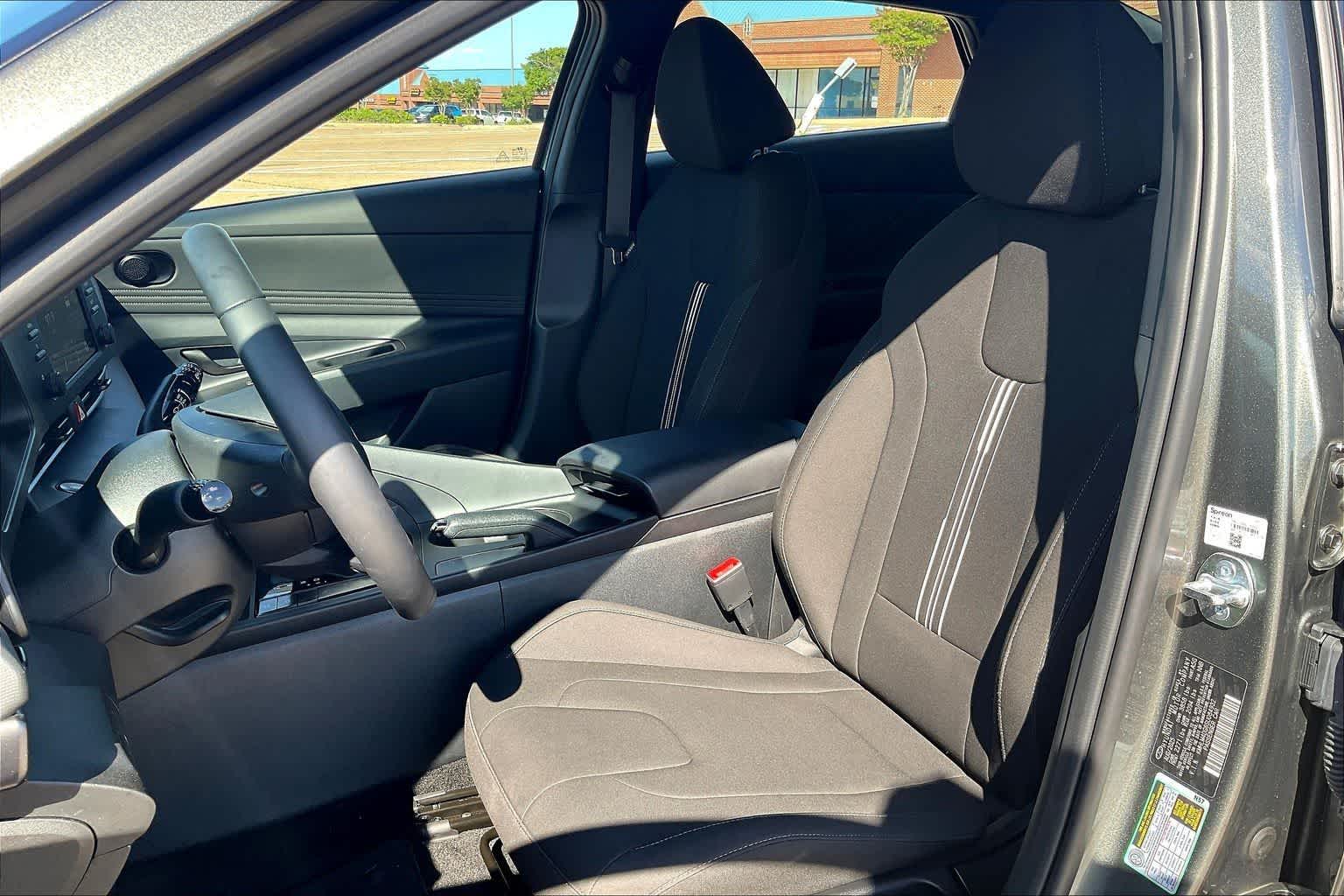 Thumbnail: 2025 Hyundai Elantra - 11