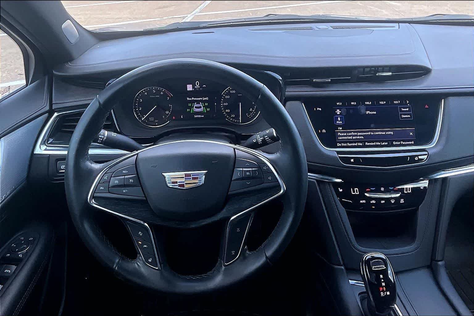 Thumbnail: 2023 Cadillac XT5 - 13