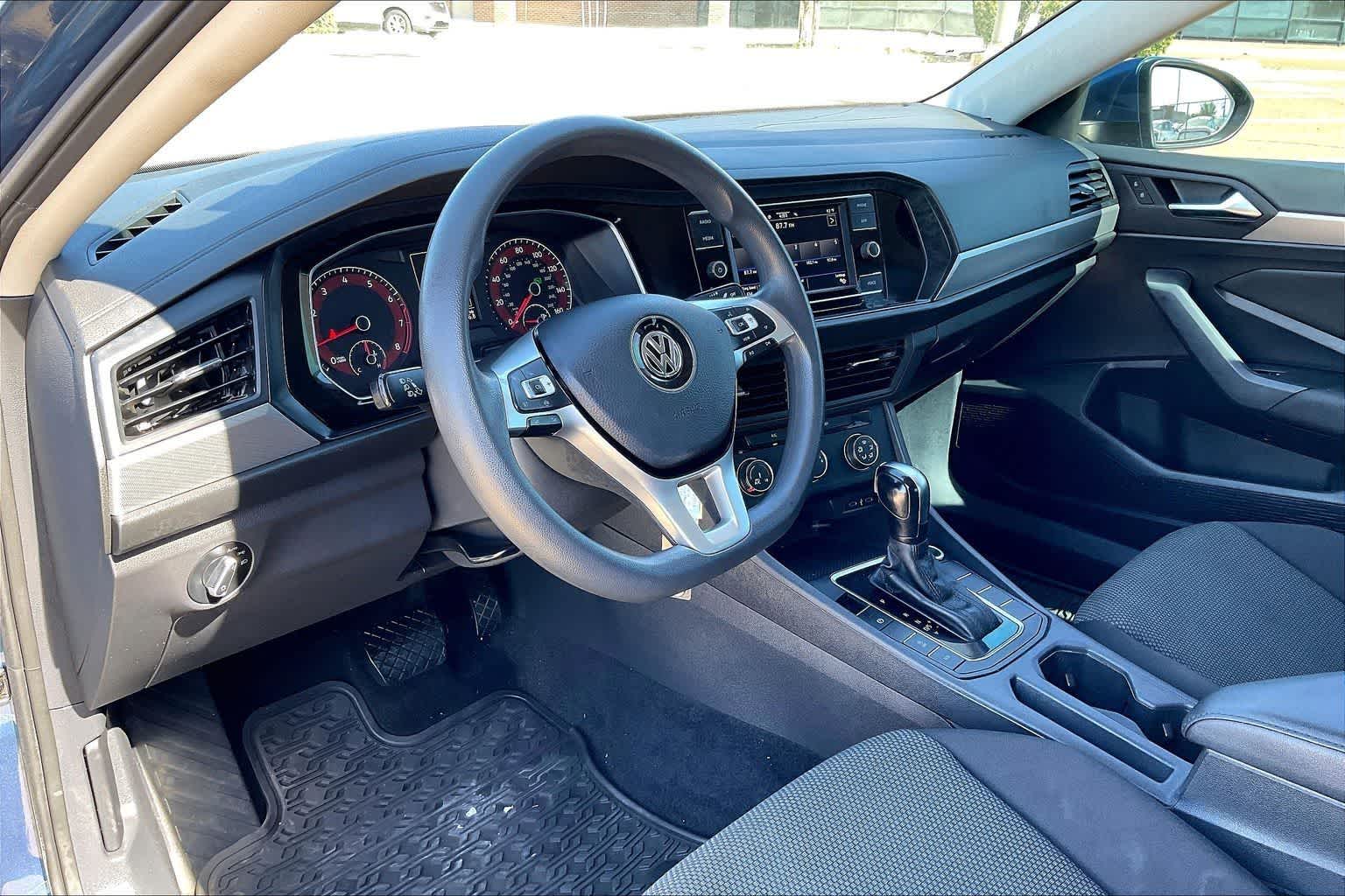 Thumbnail: 2021 Volkswagen Jetta - 2