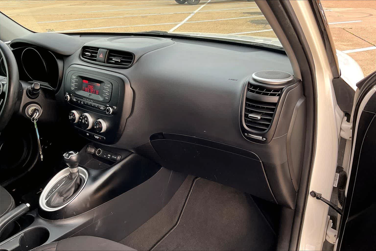 Thumbnail: 2016 Kia Soul - 23