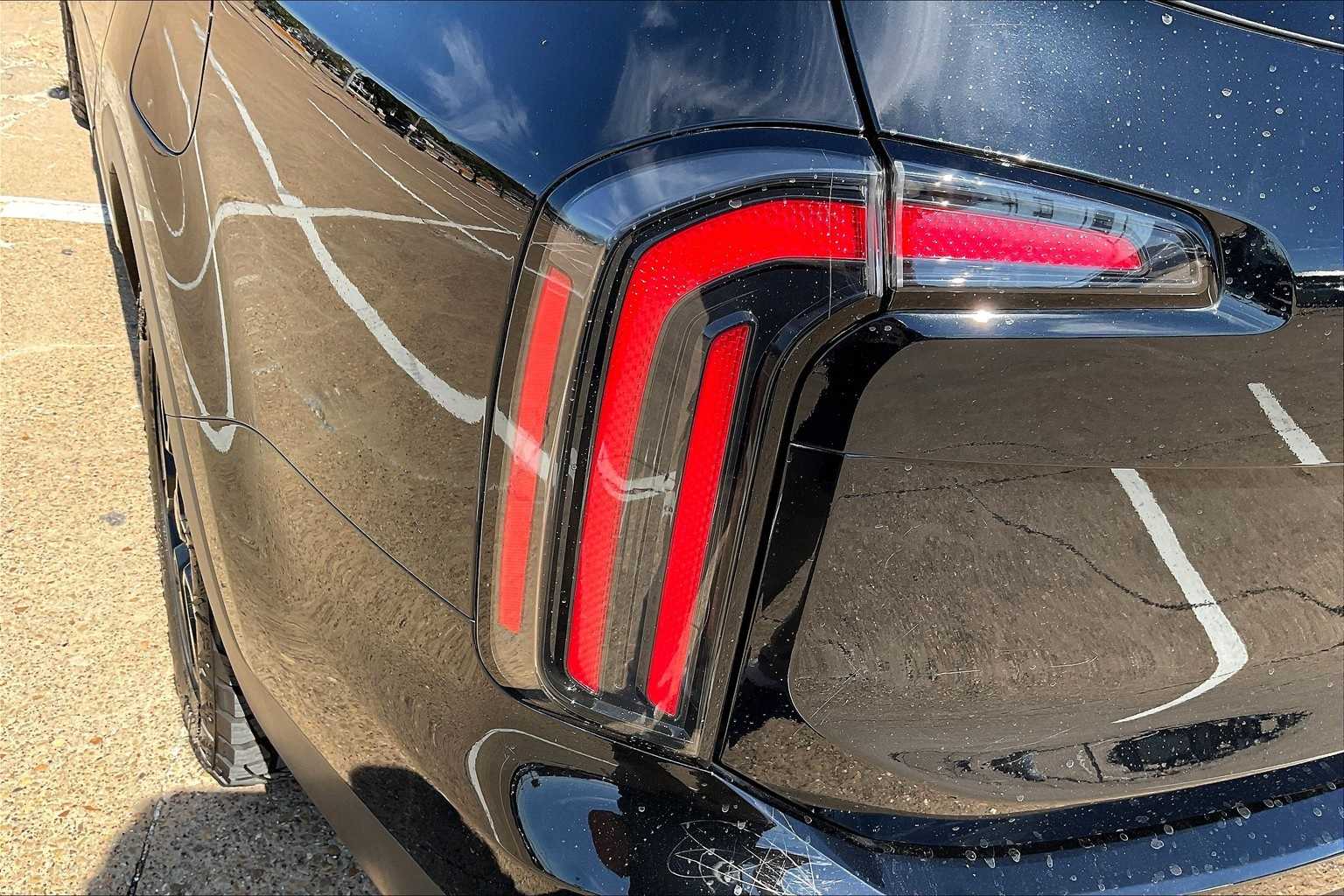 Thumbnail: 2024 Kia Telluride - 32