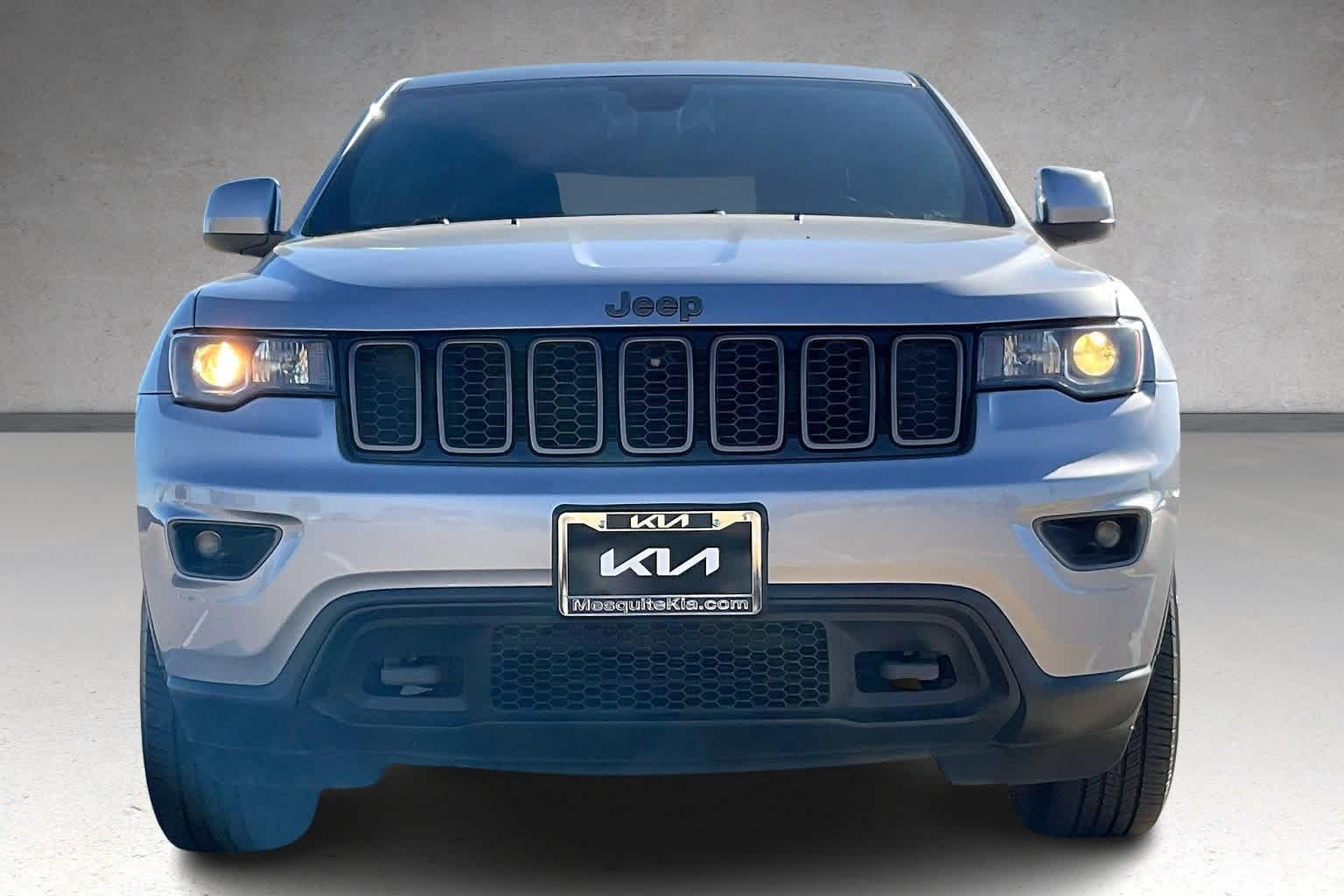 Thumbnail: 2016 Jeep Grand Cherokee - 6