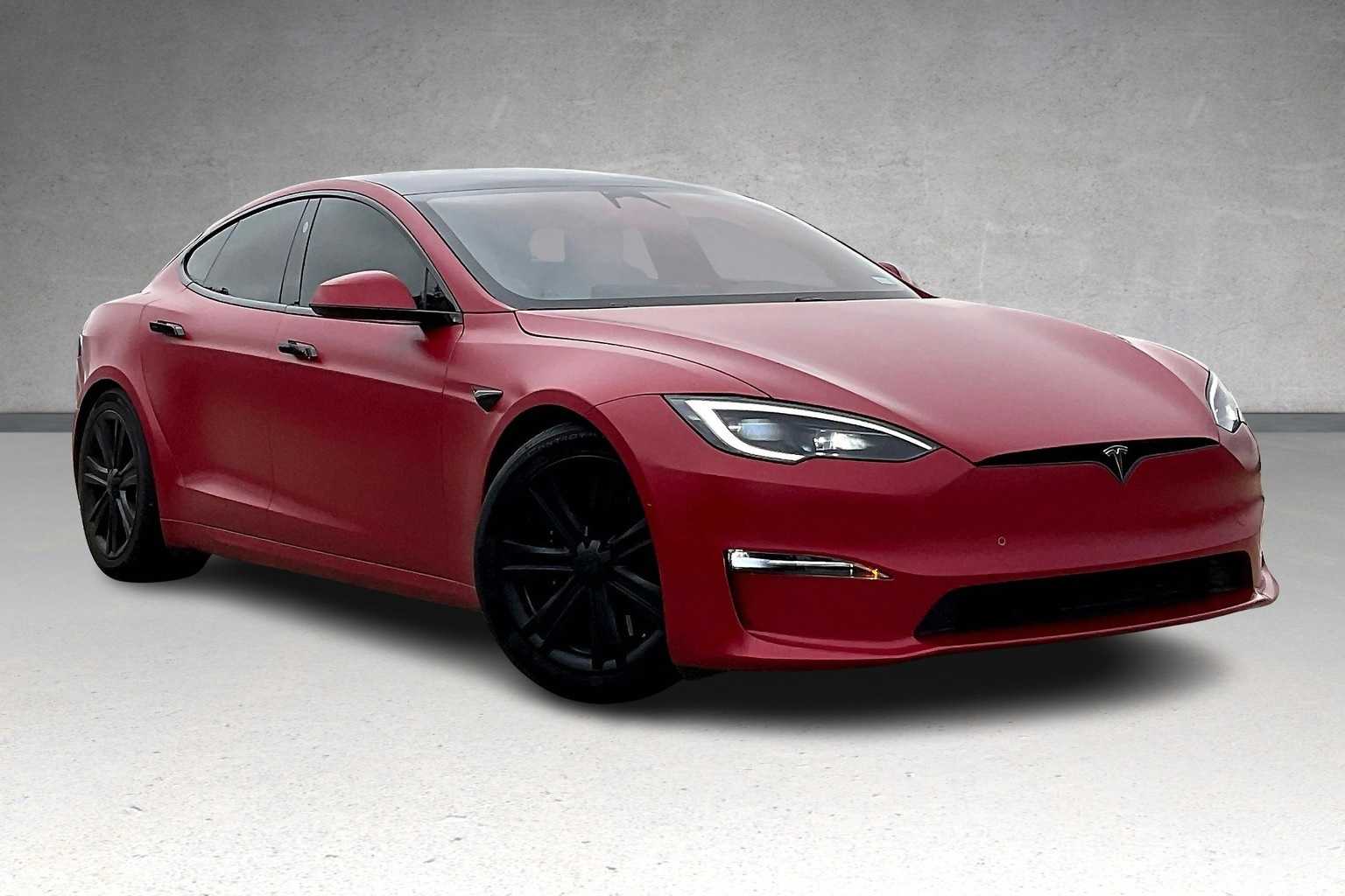 Thumbnail: 2023 Tesla Model S - 20
