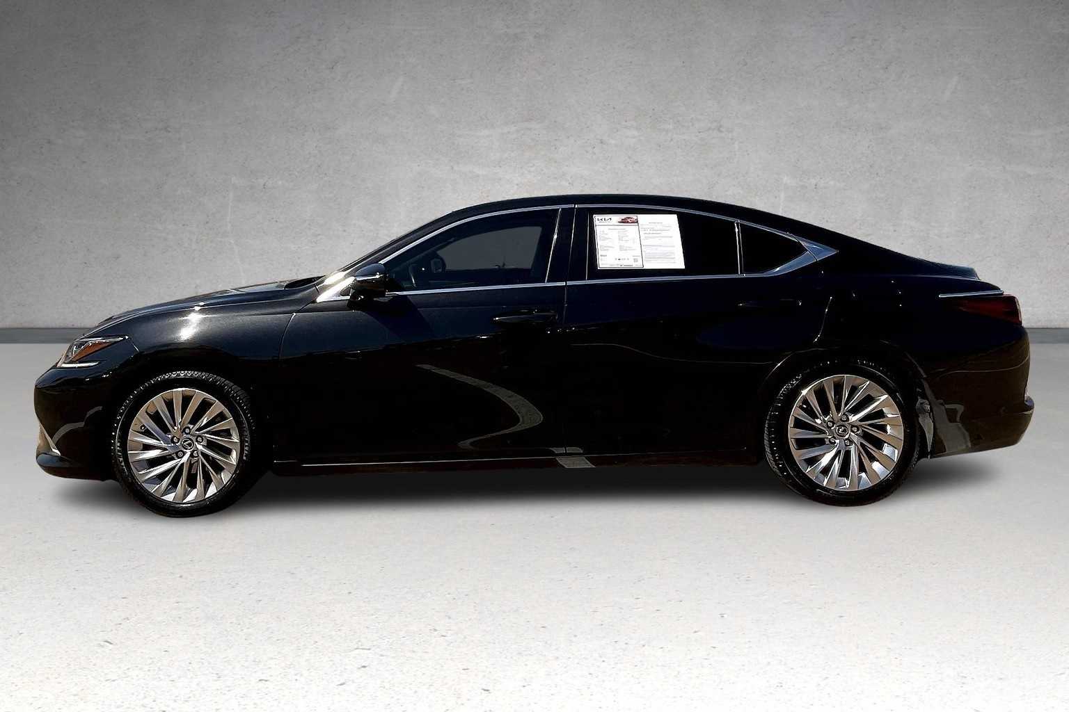 2020 Lexus ES 350 Luxury photo 3