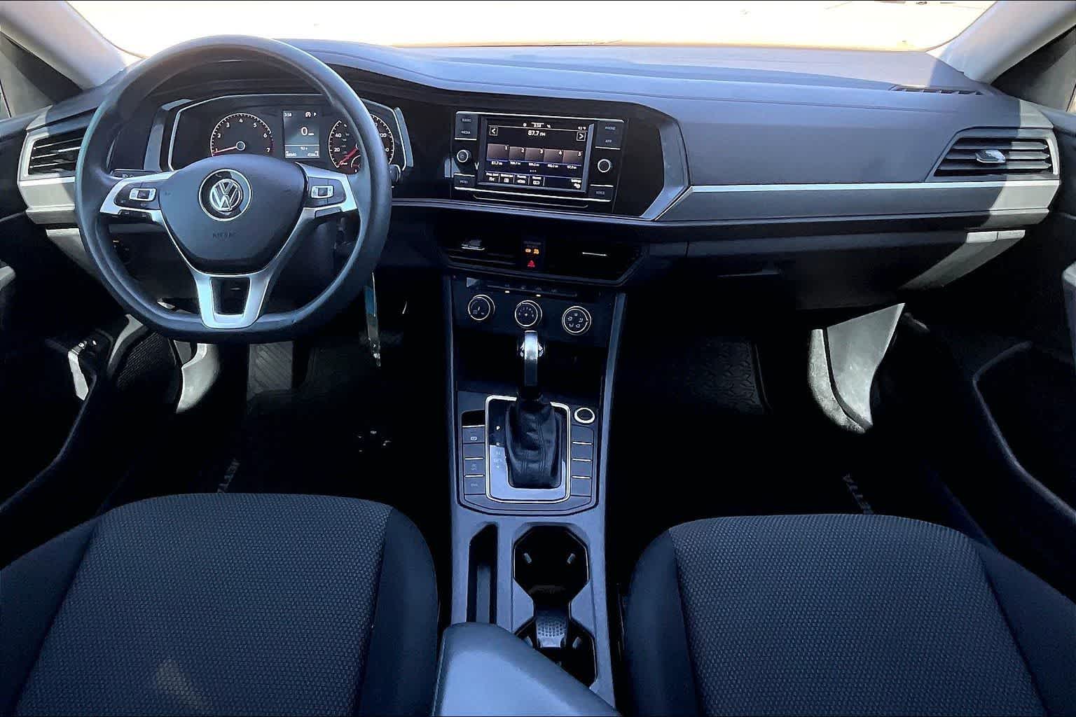 Thumbnail: 2021 Volkswagen Jetta - 9