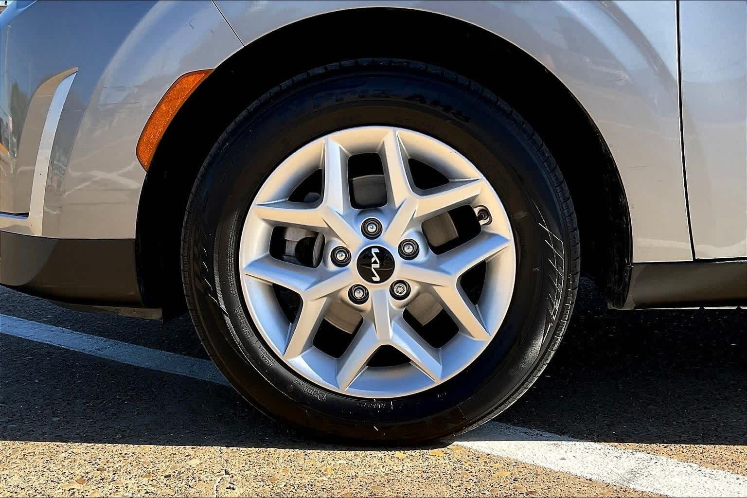 Thumbnail: 2023 Kia Soul - 7