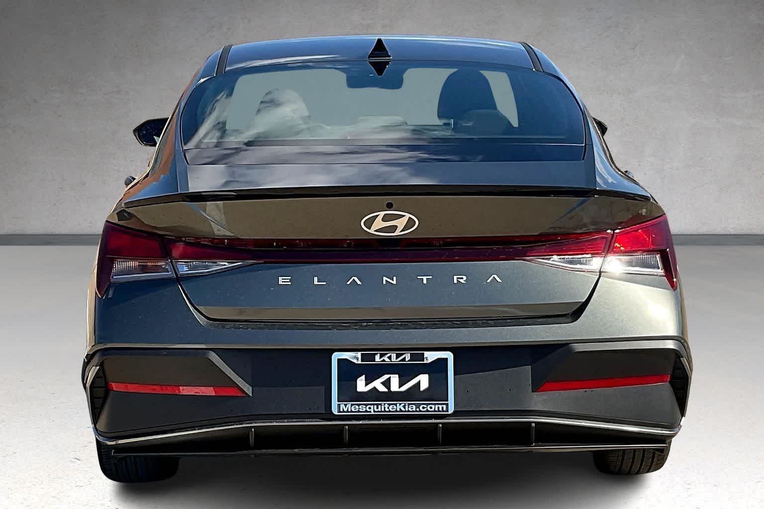 Thumbnail: 2025 Hyundai Elantra - 5