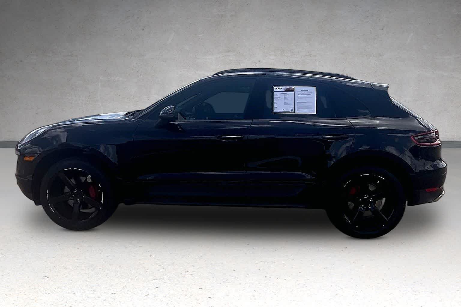 Thumbnail: 2017 Porsche Macan - 2