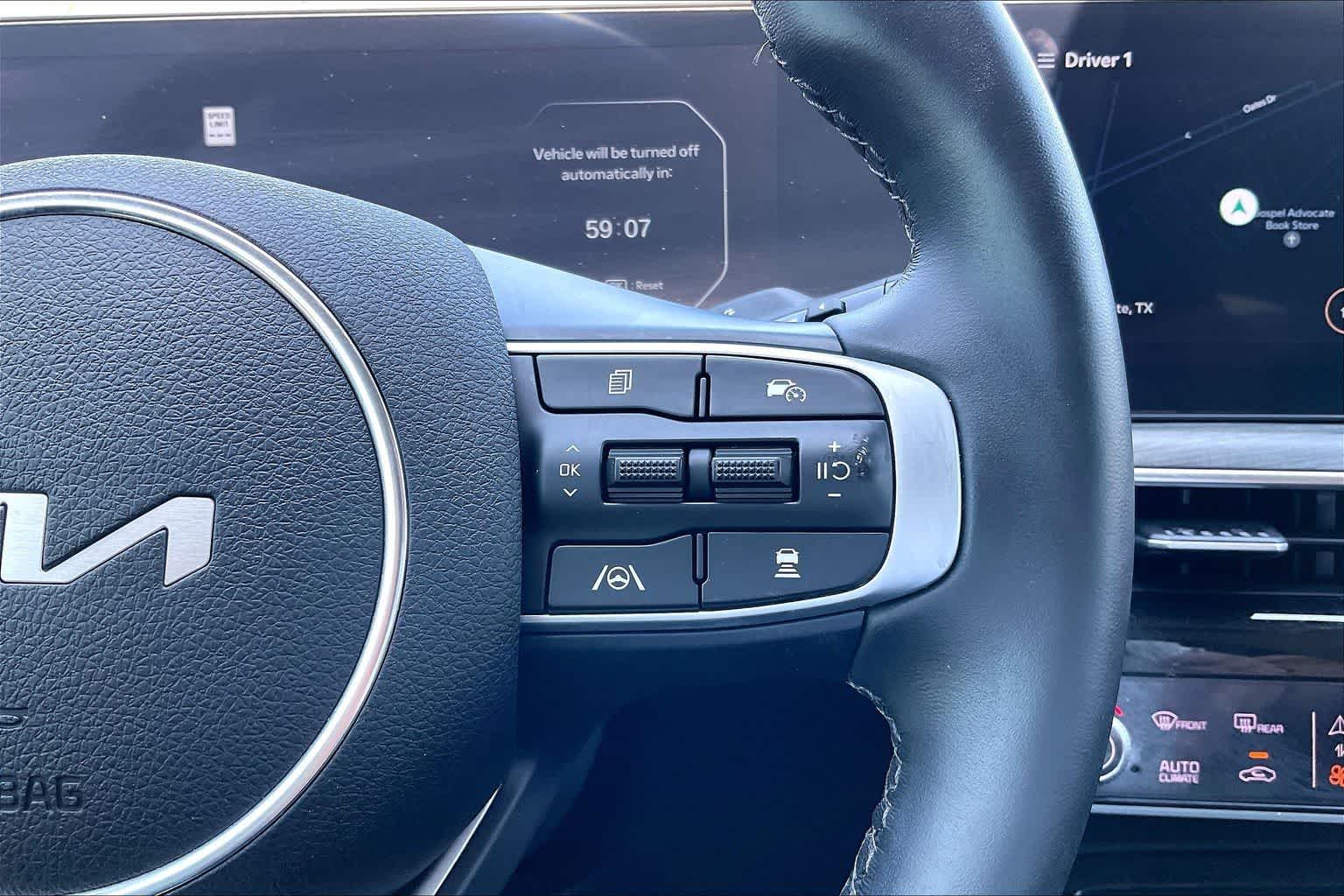 2025 Kia K5 EX - Photo 24