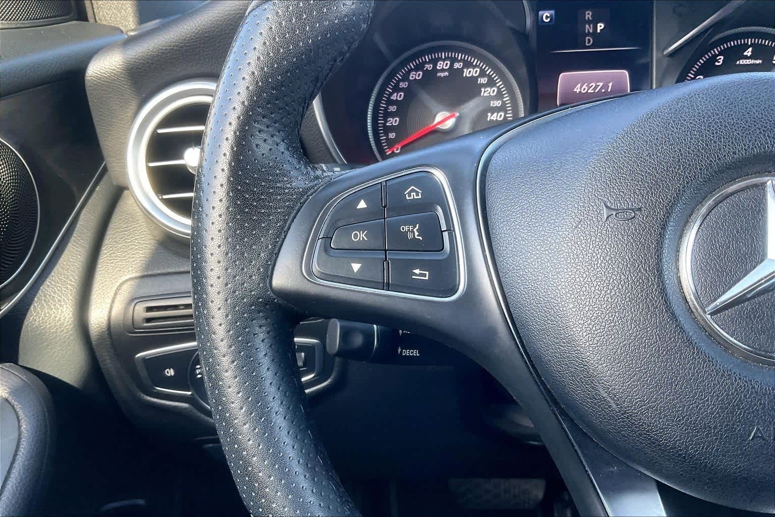 Thumbnail: 2017 Mercedes-Benz GLC - 24