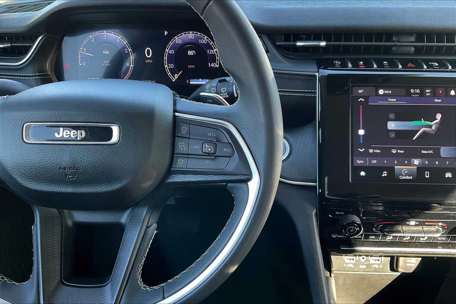 Thumbnail: 2023 Jeep Grand Cherokee - 25