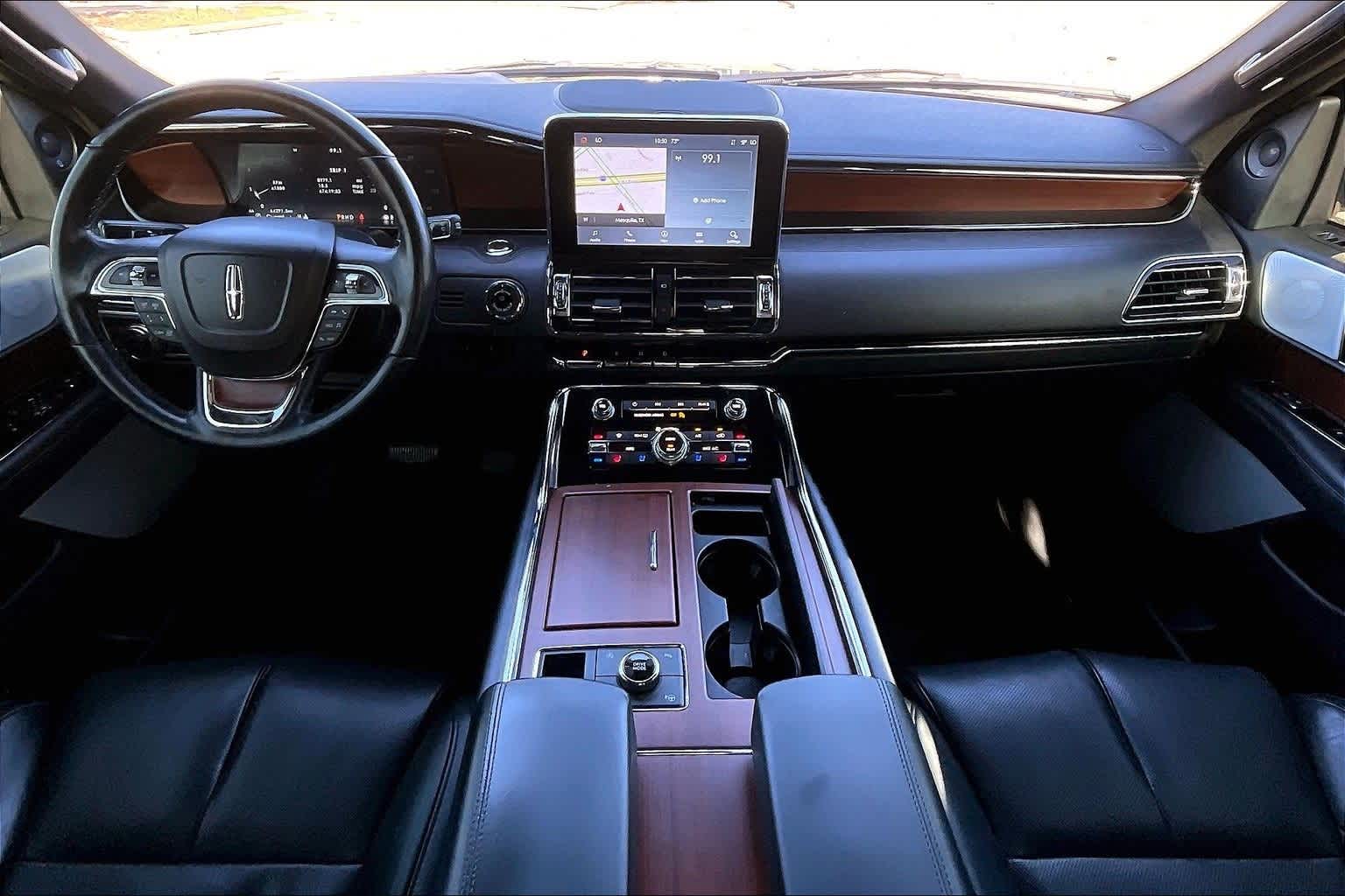 Thumbnail: 2021 Lincoln Navigator - 9