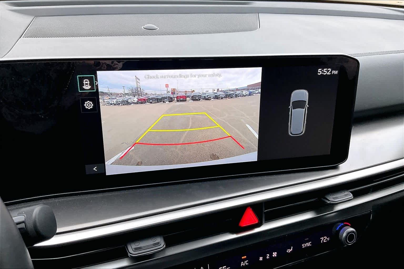 Thumbnail: 2024 Kia Sorento - 25