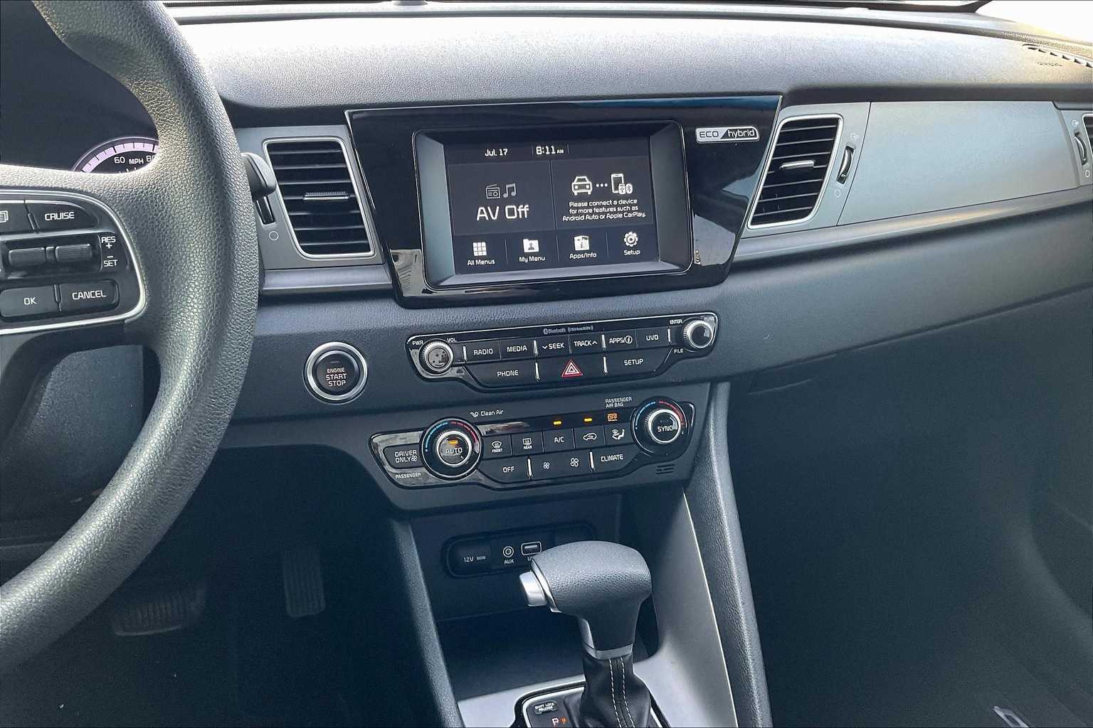 Thumbnail: 2018 Kia Niro - 15