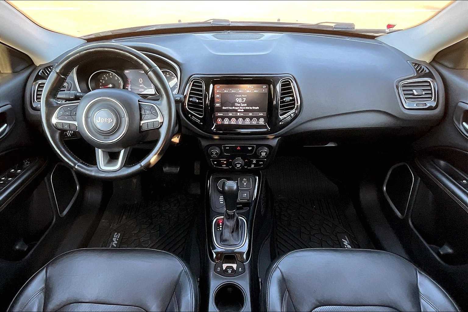Thumbnail: 2019 Jeep Compass - 10