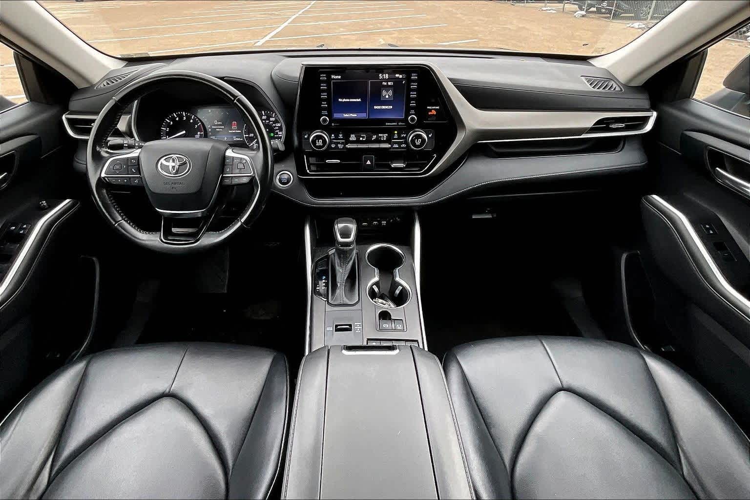 Thumbnail: 2021 Toyota Highlander - 10