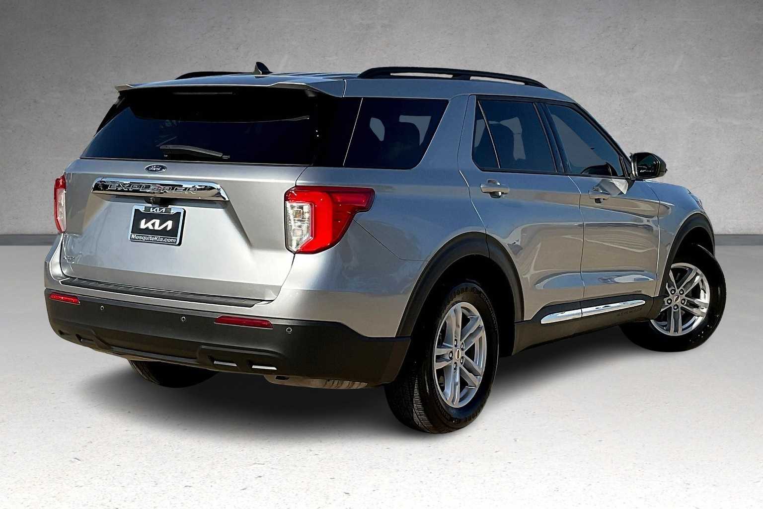 Thumbnail: 2021 Ford Explorer - 22