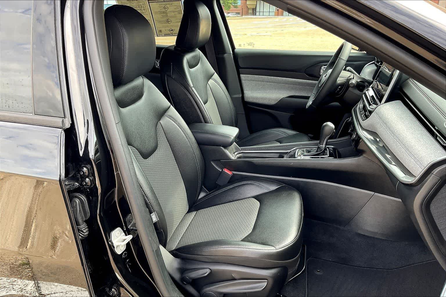 Thumbnail: 2025 Jeep Compass - 13