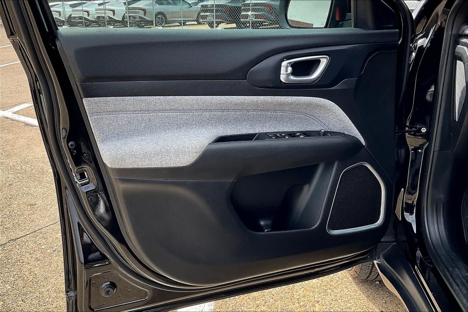 Thumbnail: 2025 Jeep Compass - 27