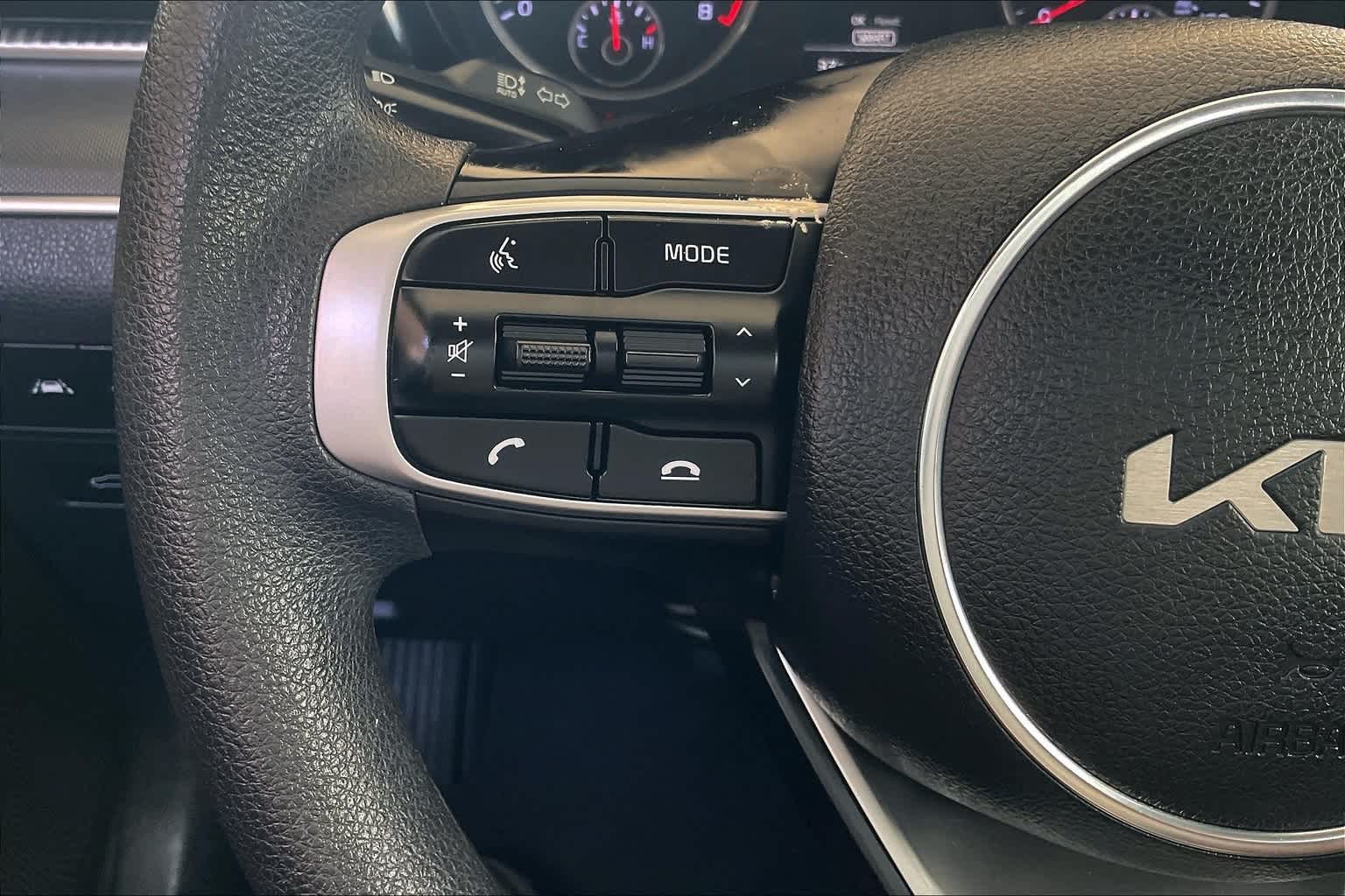 Thumbnail: 2022 Kia K5 - 24