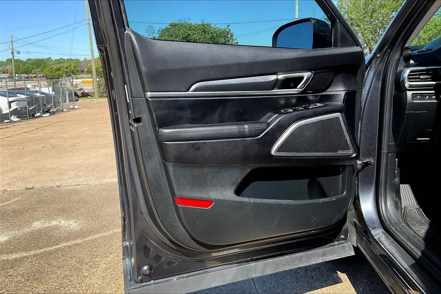 Thumbnail: 2022 Kia Telluride - 26