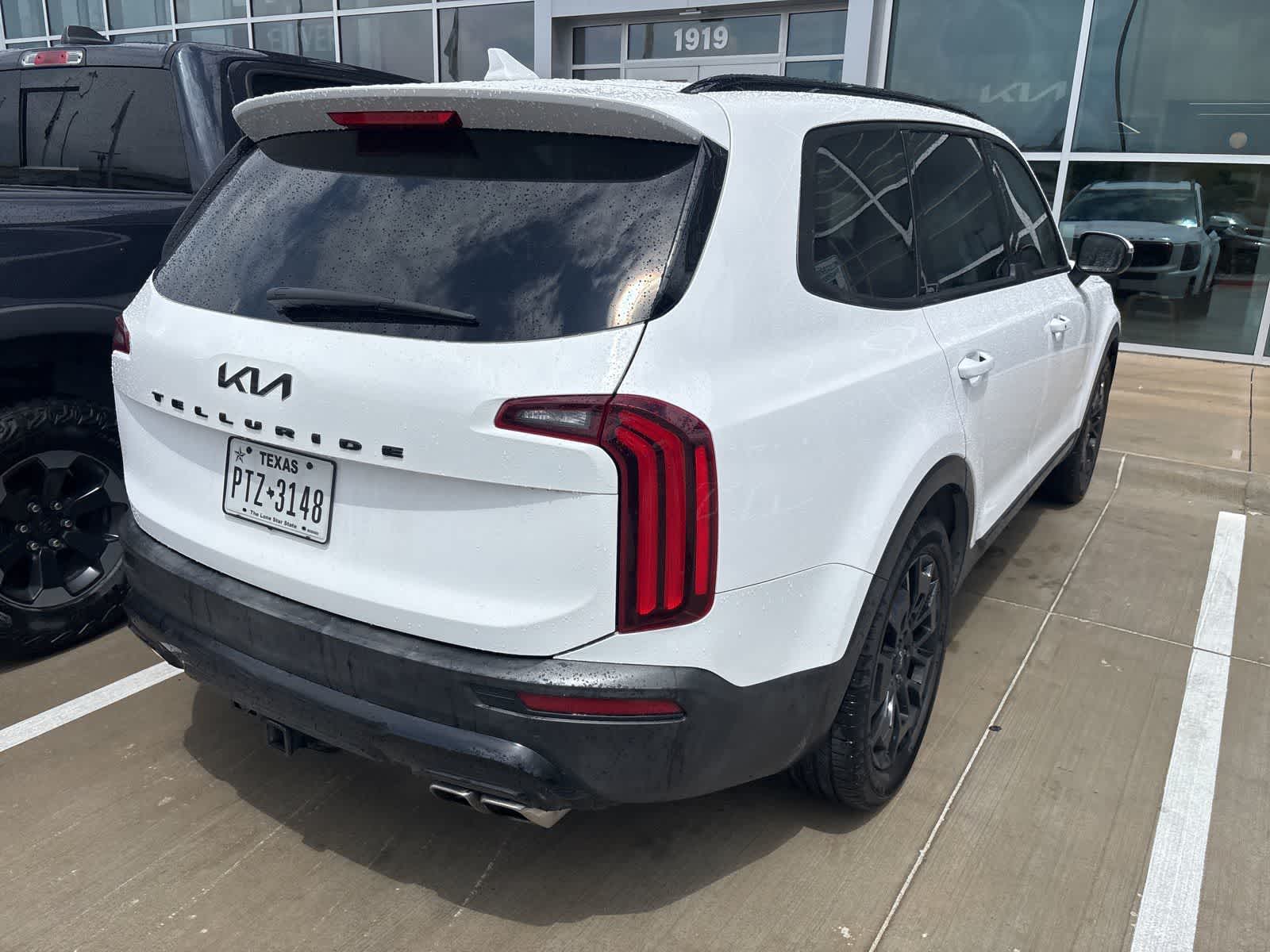 Thumbnail: 2022 Kia Telluride - 3