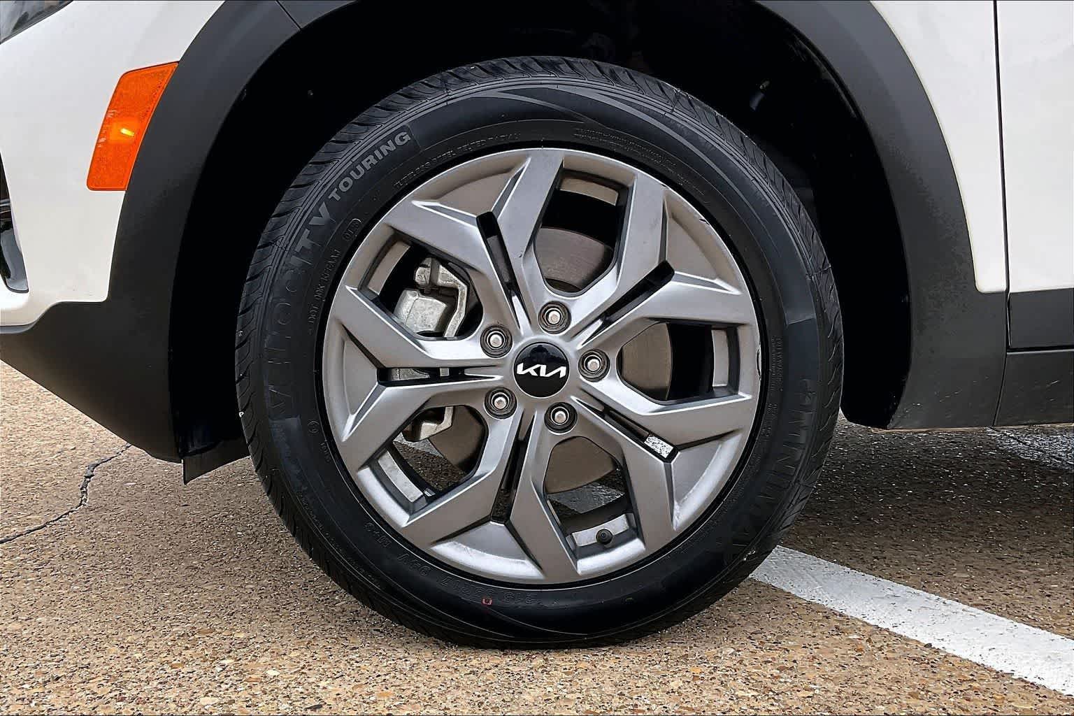 Thumbnail: 2024 Kia Seltos - 8