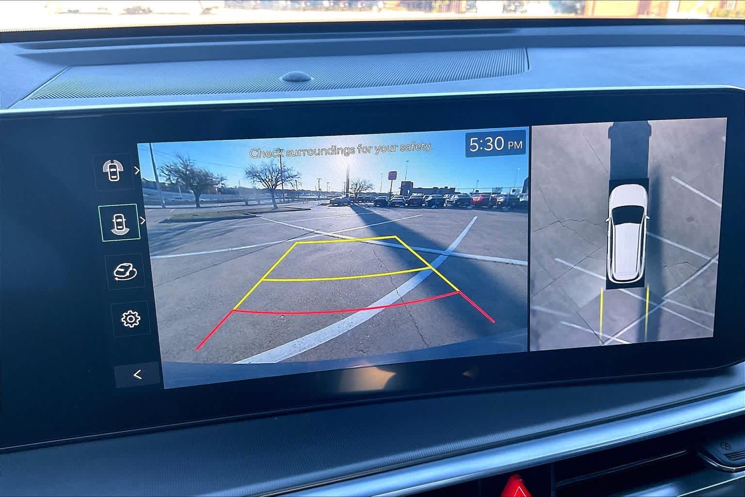 Thumbnail: 2024 Kia Sorento - 25