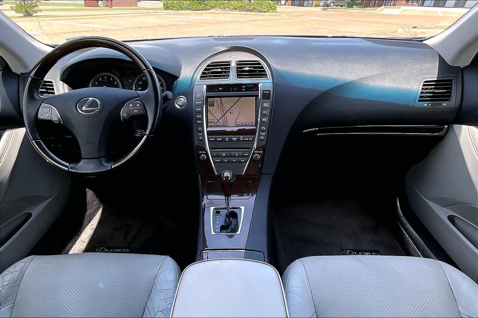 Thumbnail: 2011 Lexus ES - 9