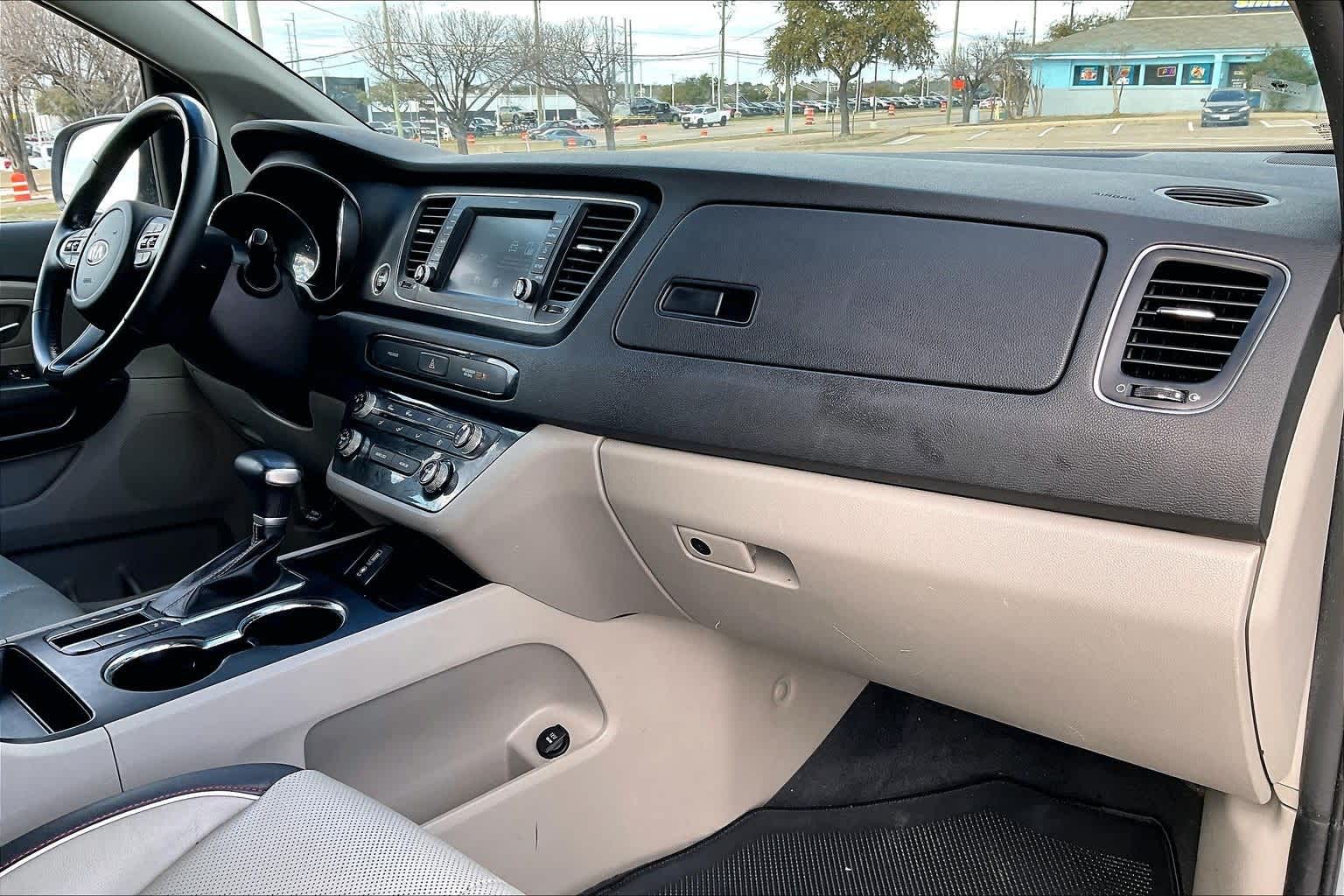 Thumbnail: 2019 Kia Sedona - 23