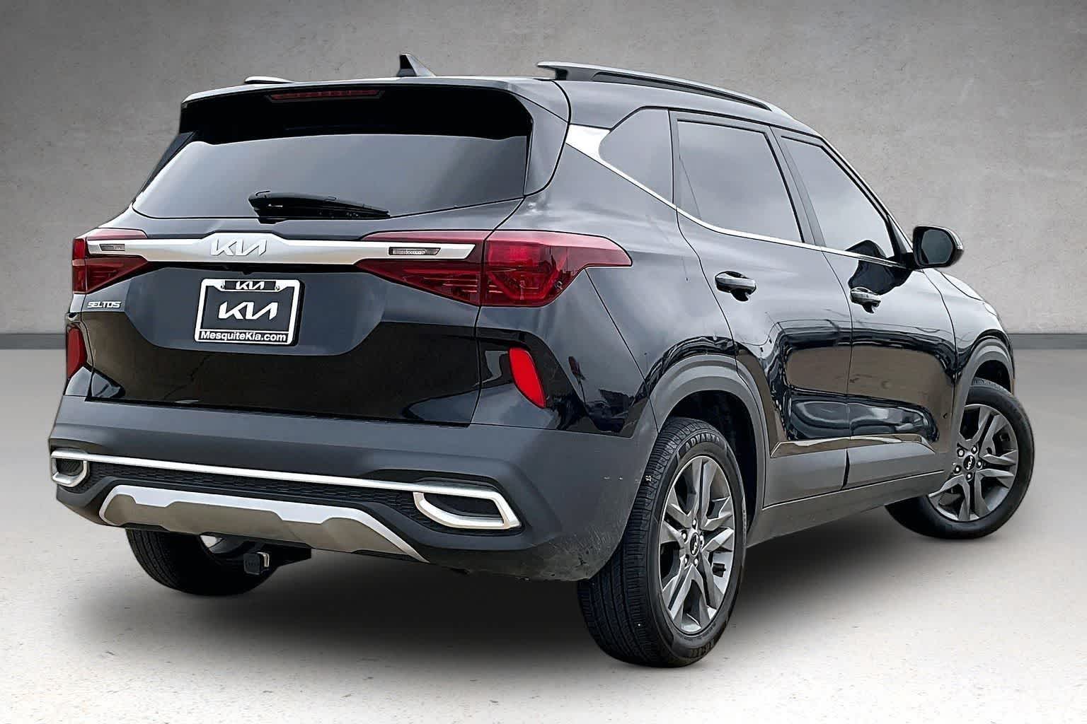 Thumbnail: 2023 Kia Seltos - 22