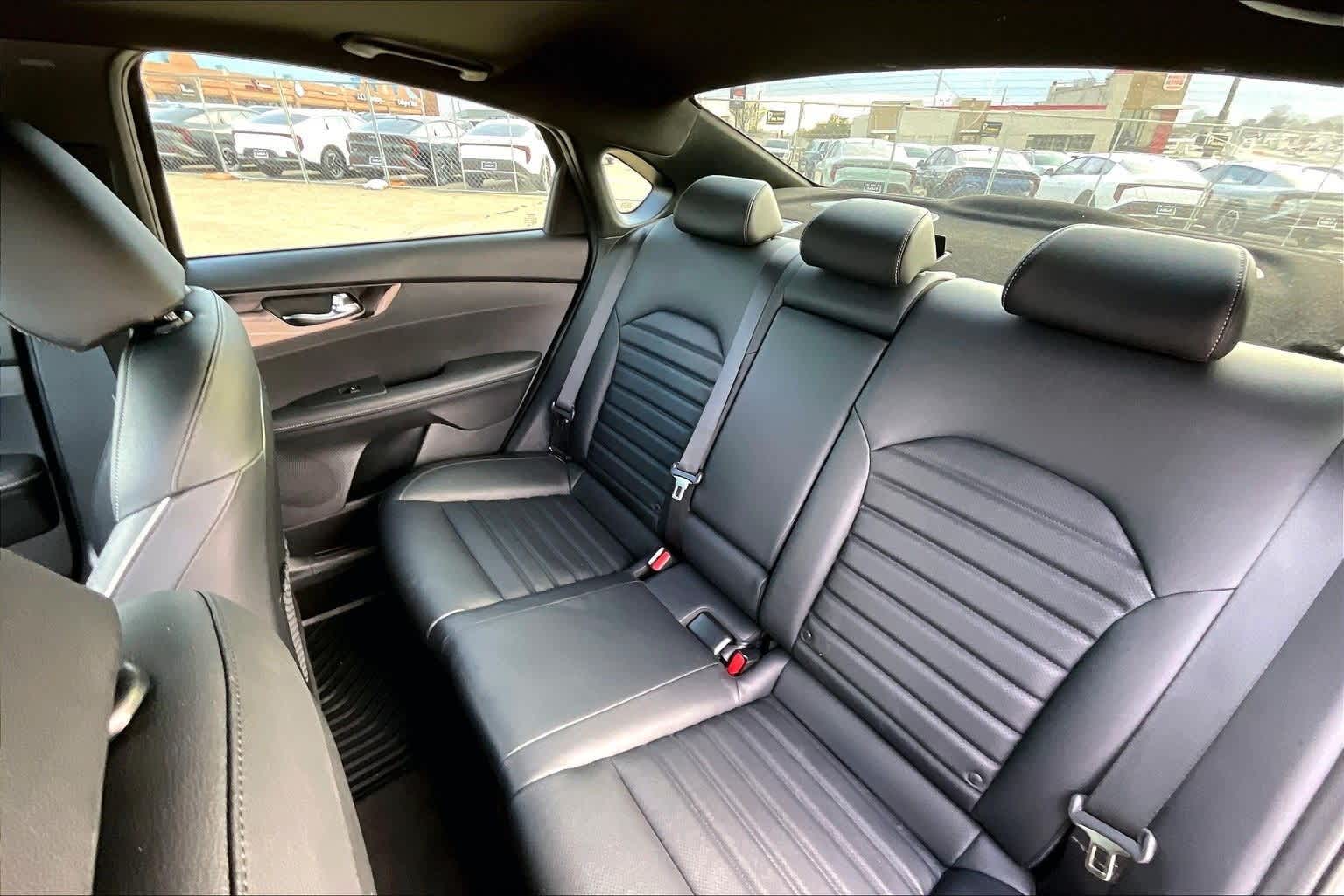 Thumbnail: 2024 Kia Forte - 29