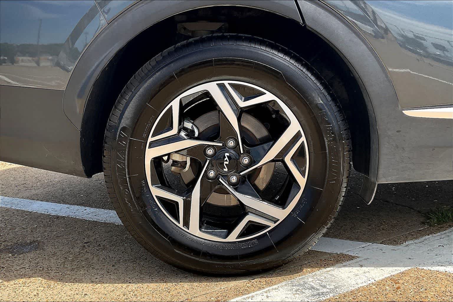Thumbnail: 2024 Kia Sportage - 8
