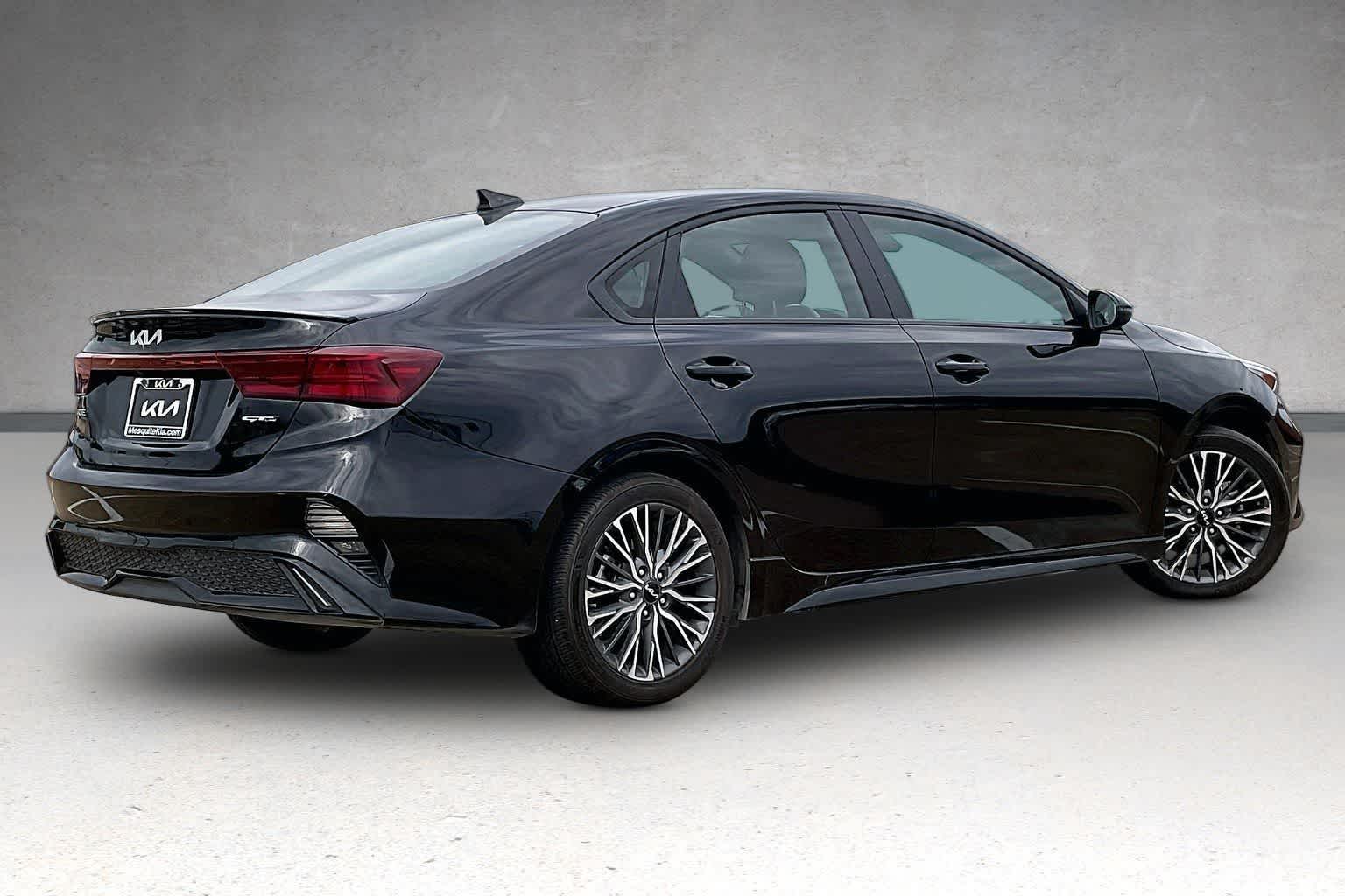 Thumbnail: 2024 Kia Forte - 21