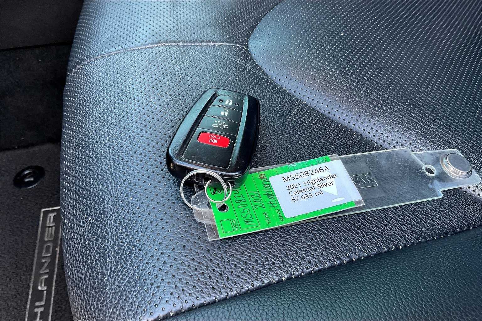 Thumbnail: 2021 Toyota Highlander - 19